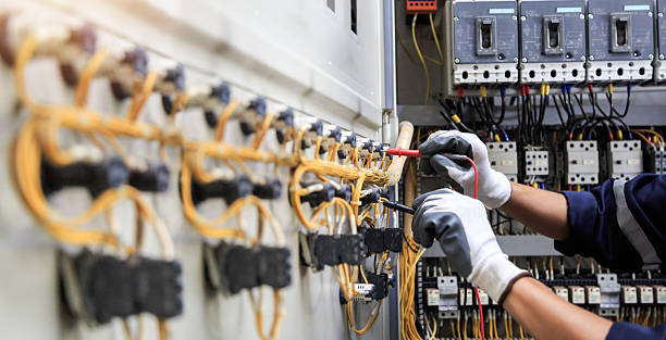 Professional Electrician technician working in Sky Valley, CA